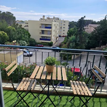 Studio Entierement Renove A 200 Metres Des Plages Apartment Saint-Raphael (Var)
